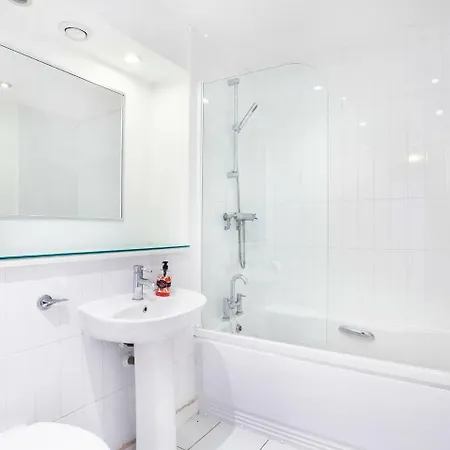 Apartment Corner View *